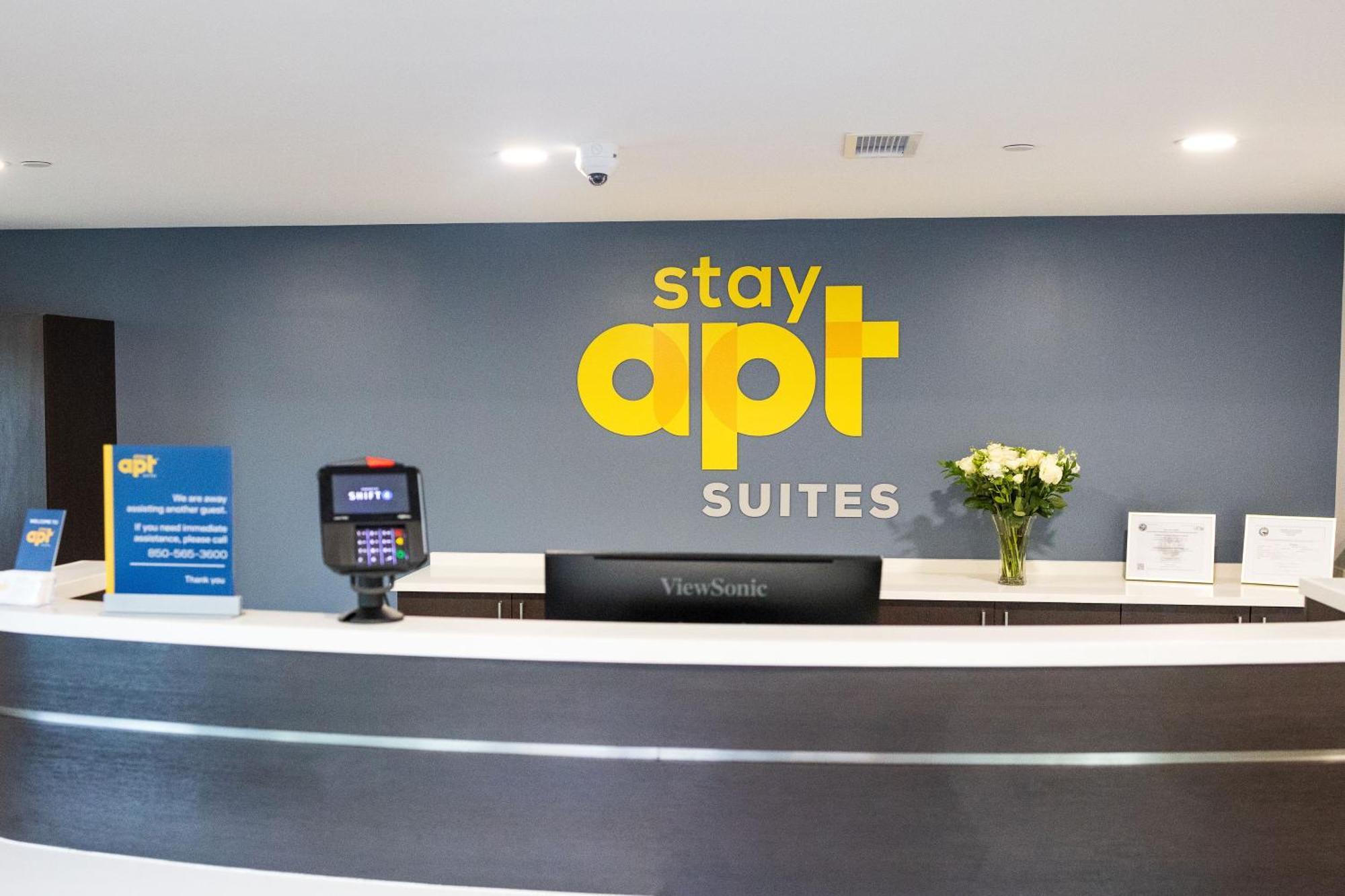 Stayapt Suites Houston-Nasa/Clear Lake Webster Exterior photo